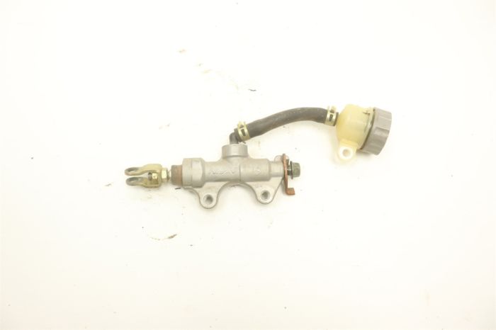 Yamaha Blaster 200 03 Brake Master Cylinder Rear 5VM-2583V-00-00 40758 ...