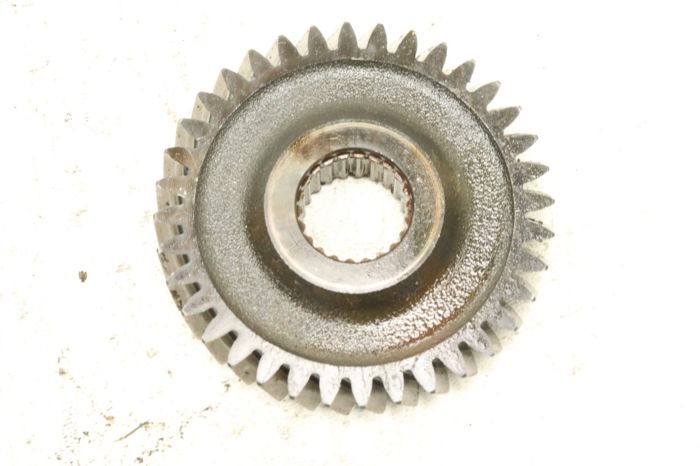 Polaris Magnum 325 01 Gear Helical 34T 3233762 32040