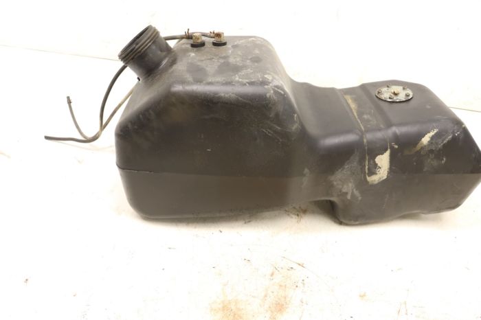 Kubota RTV 900 13 Gas Tank NO FUEL PUMP K7561-24100 K7561-24107 31719