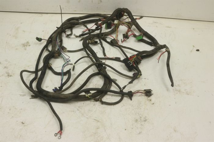 Polaris Ranger 2x4 4x4 6x6 2005 Wiring Harness Chassis 2410523